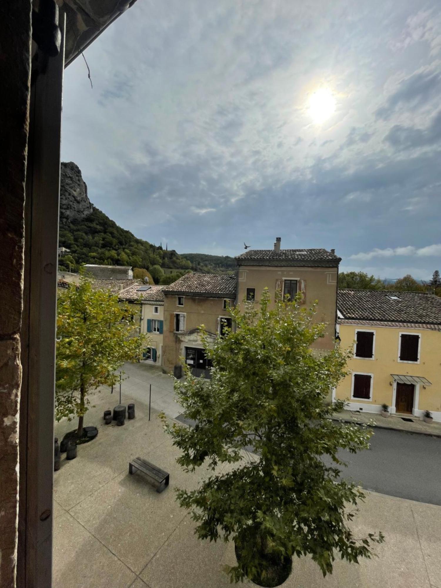 Les Appartements Du Saint Thiers, La Provence Dans Un Coin De La Drome Et L'Esprit D'Une Maison D'Hotes A Saou Eksteriør bilde